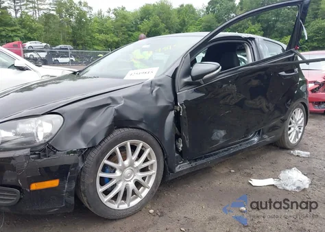 2013 Volkswagen Golf 2.5L 2-Door z USA, uszkodzony, nr VIN WVWAB7AJ4DW132227